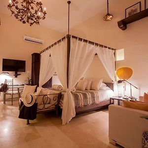 Habitación con Cama King